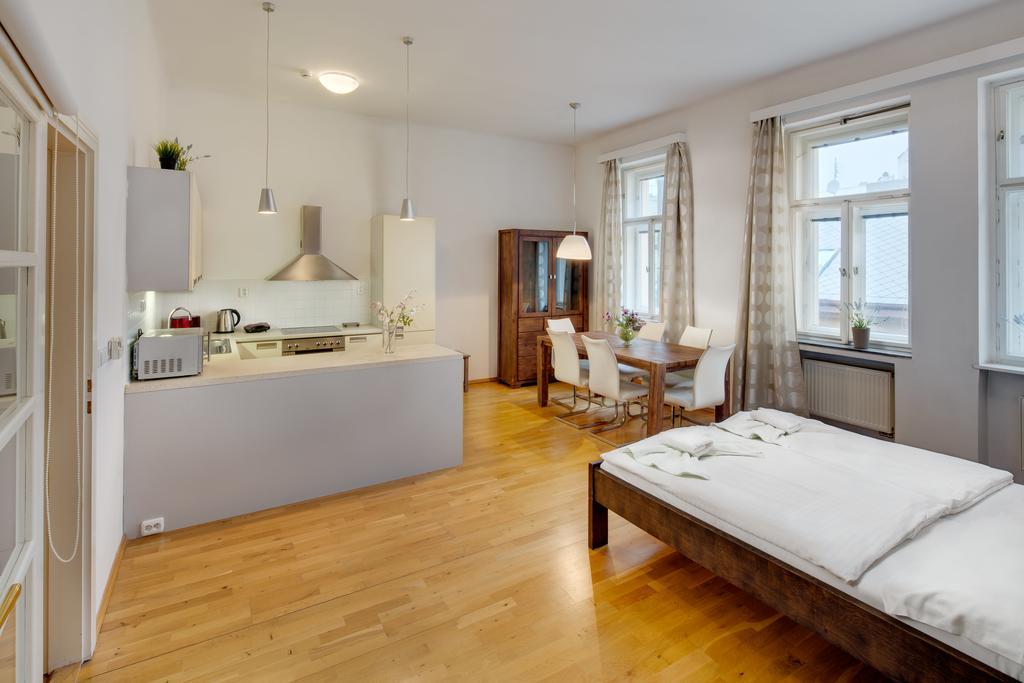 Selinor Old Town 4* Prague